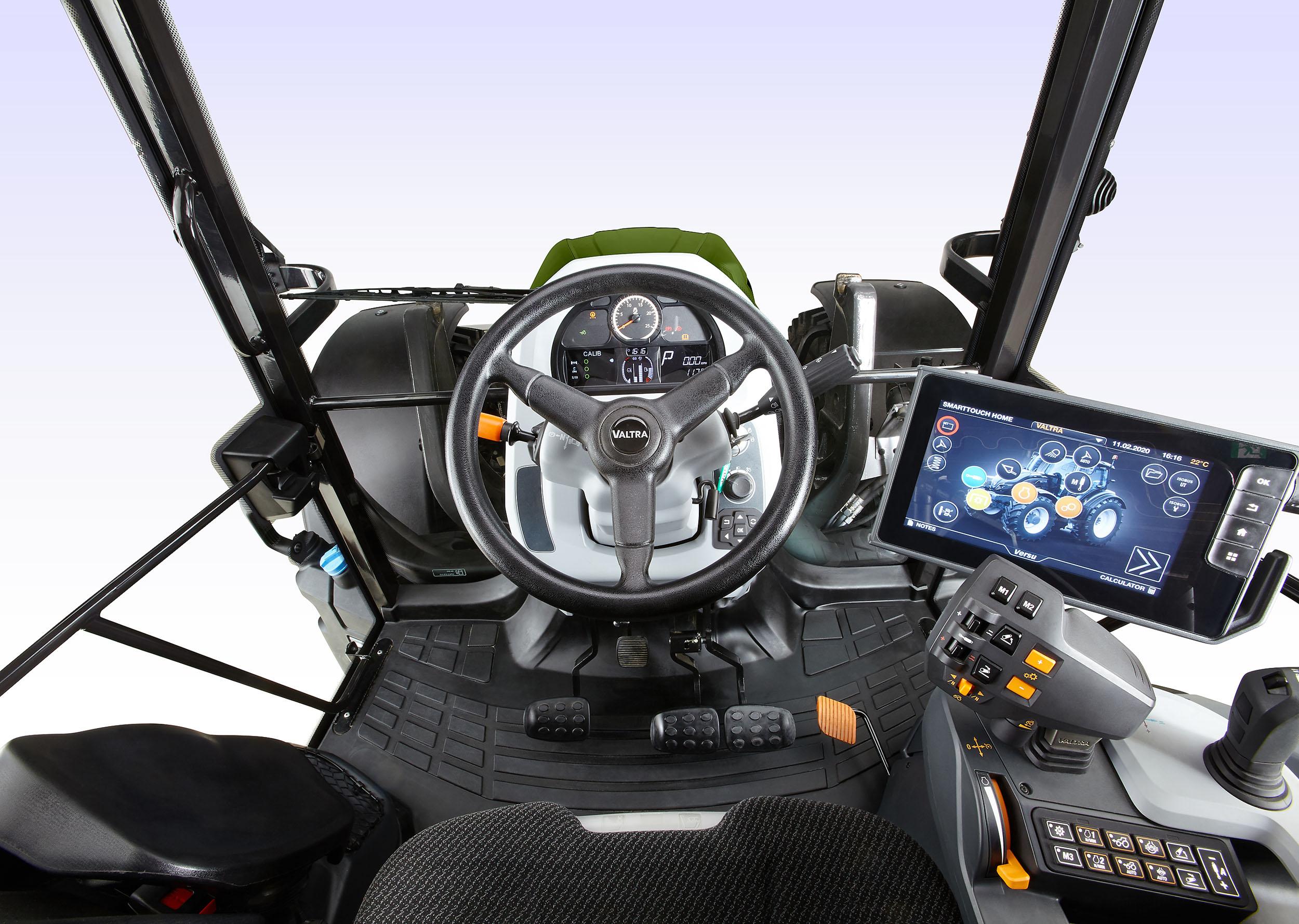 G135_Versu_Cockpit.jpg