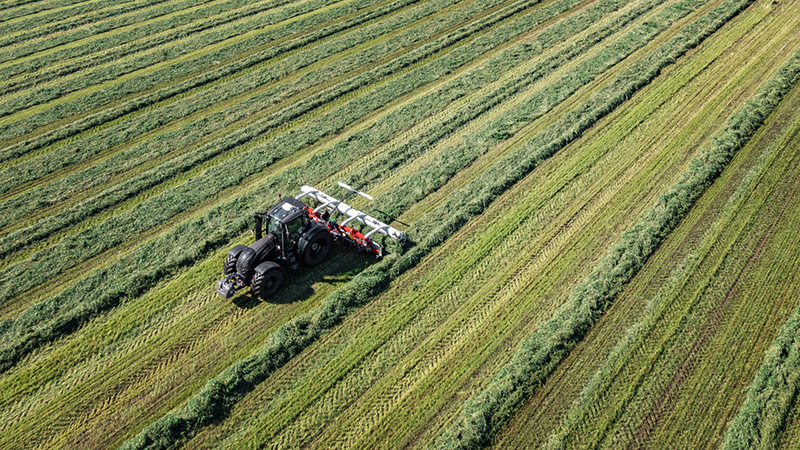 valtra-t-series-precision-harvest-tractor_800x450.jpg